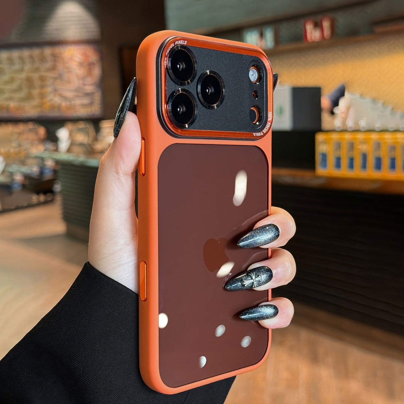 LumeFrame™ Translucent Leica Lens Case