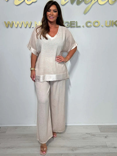 SerenaSet™ – V-Neck Top & Wide-Leg Pants