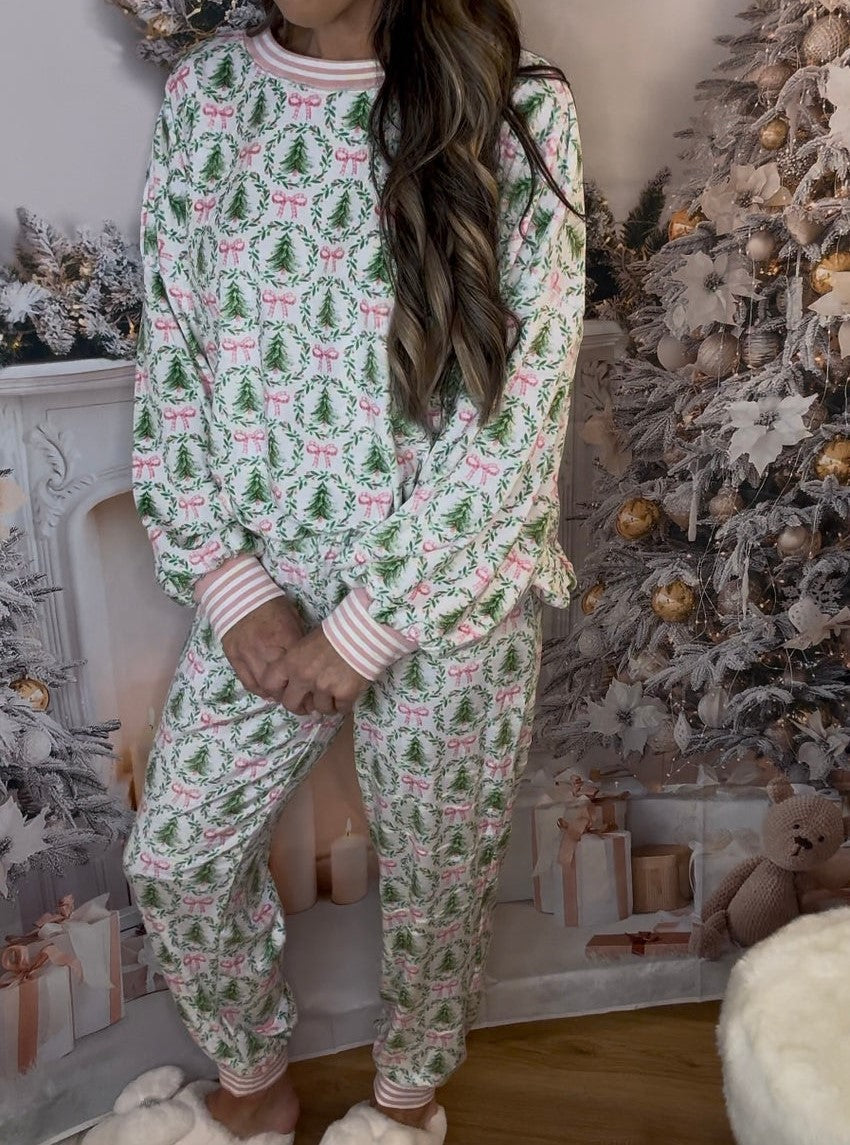 Noelle™ | Christmas Trees & Bows Pajama Set
