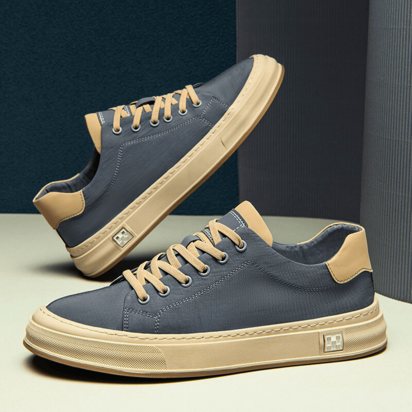 RossiVibe™ | Men’s Canvas Street Sneakers